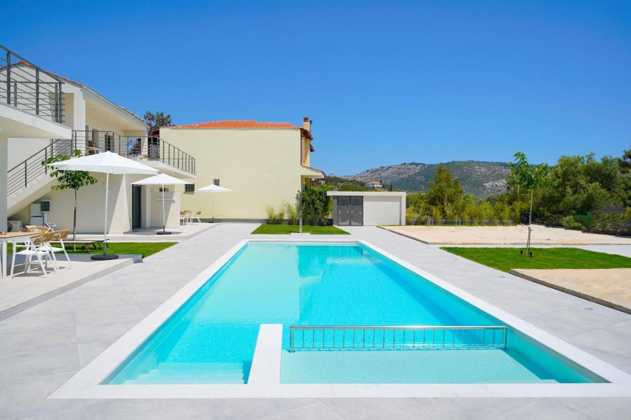 Filoxenia Luxury Apartments Potos Exterior foto